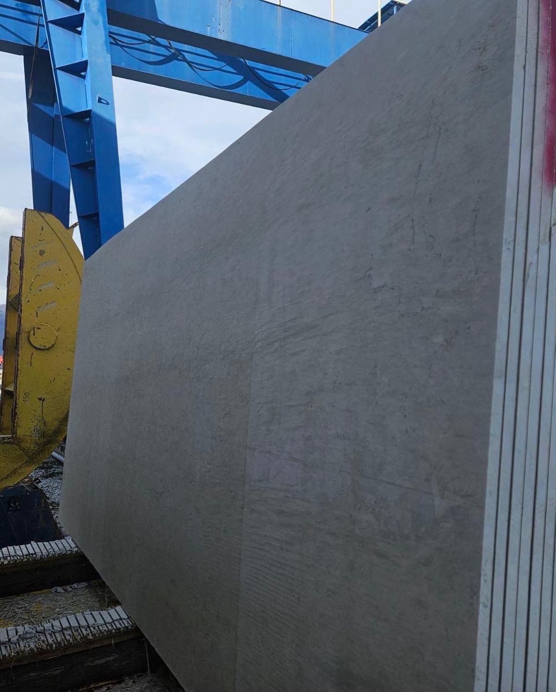 Bulned Vratza Limestone Quarry ab-venato