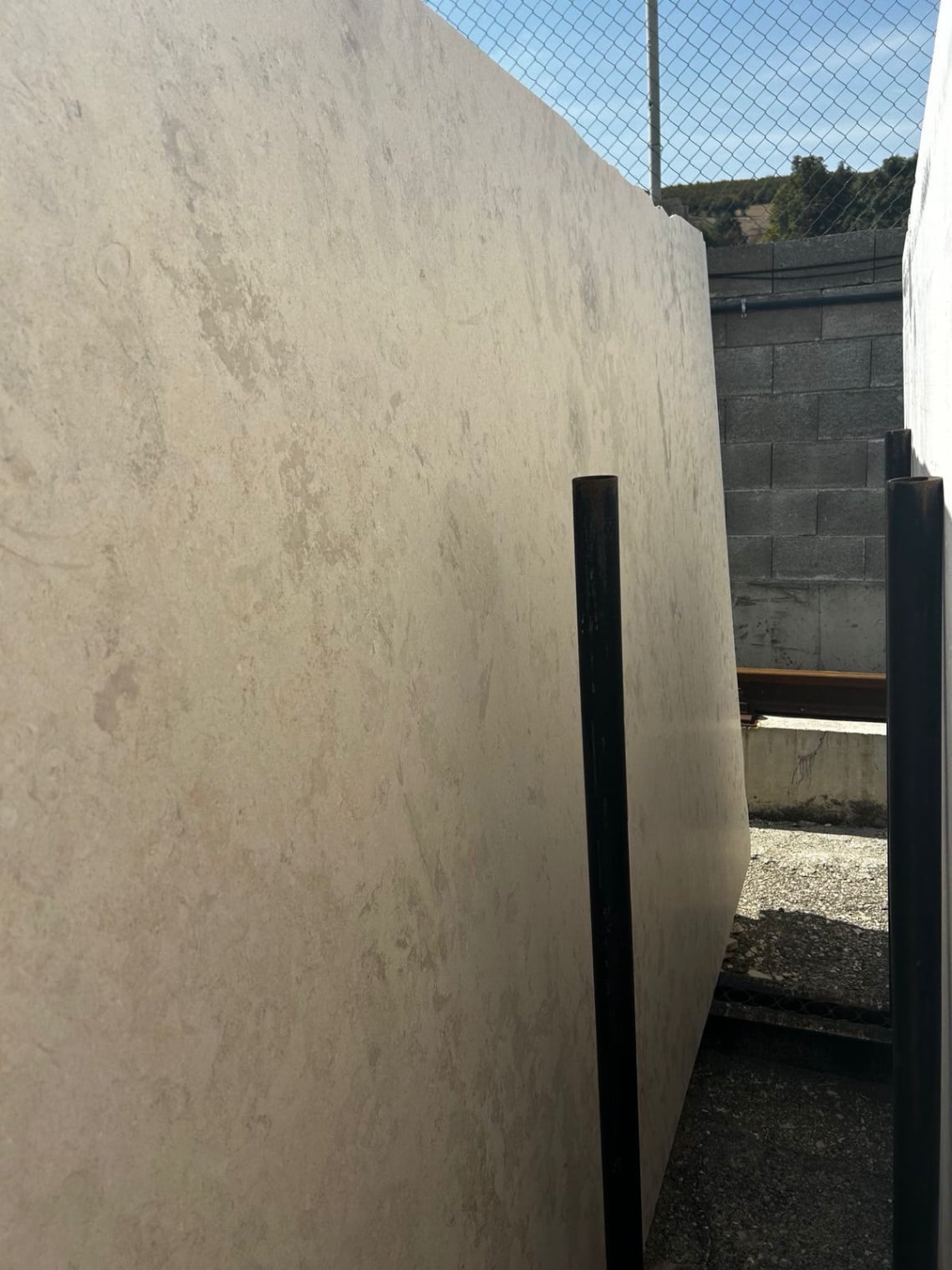 Bulned Vratza Limestone Quarry polished slabs